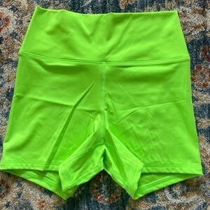 NWOT Fleo Neon Green Bike Shorts